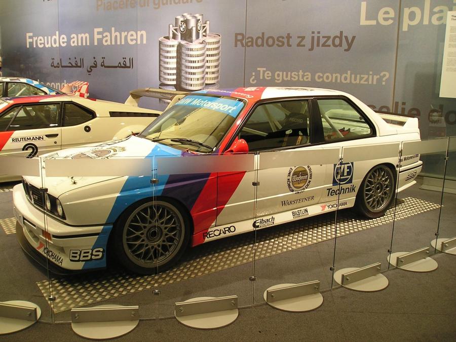  BMW M3 1989 года  (фото 19 из 28)